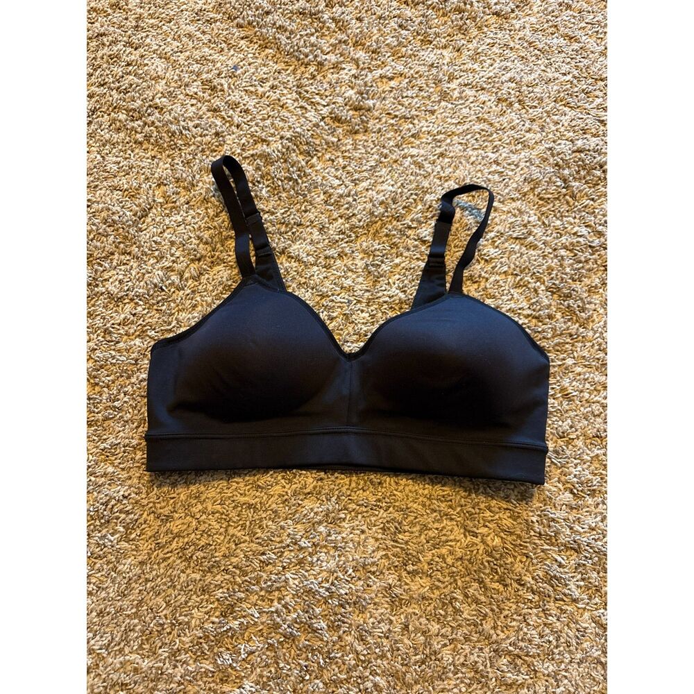 Old Navy black structured sports bra